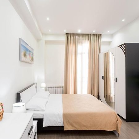 Apartment In The City Center Lll Tbilisi Exterior foto