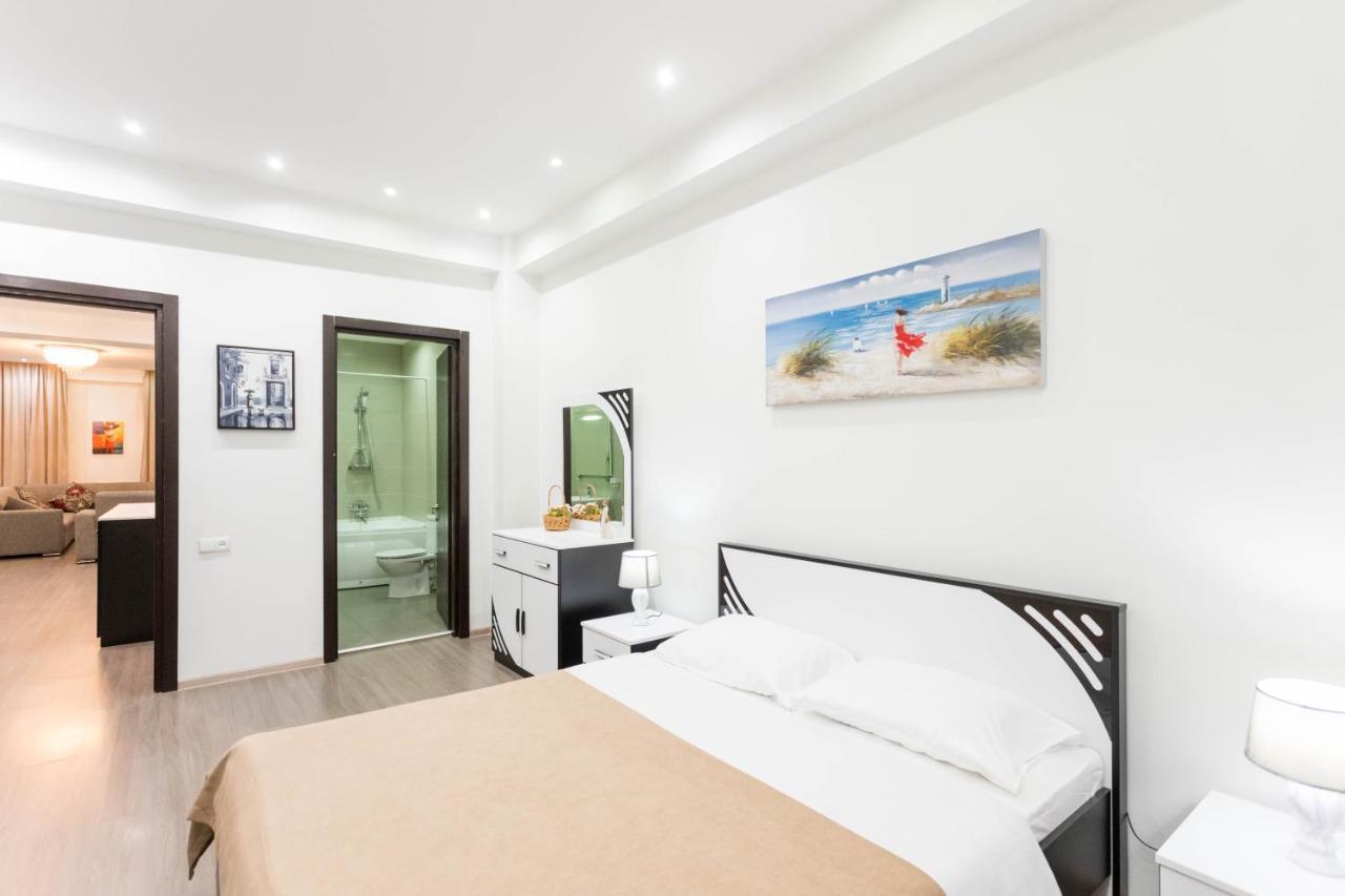 Apartment In The City Center Lll Tbilisi Exterior foto