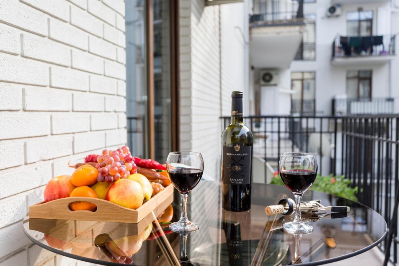 Apartment In The City Center Lll Tbilisi Exterior foto